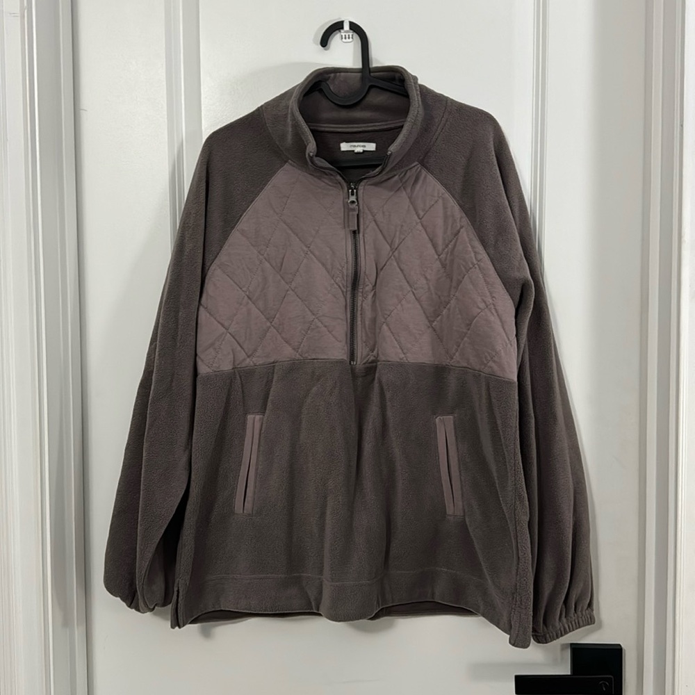 Fleece pullover